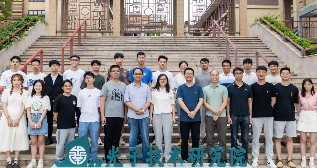 光纤一芯两芯的区别吗_光纤陀螺仪精度指标_