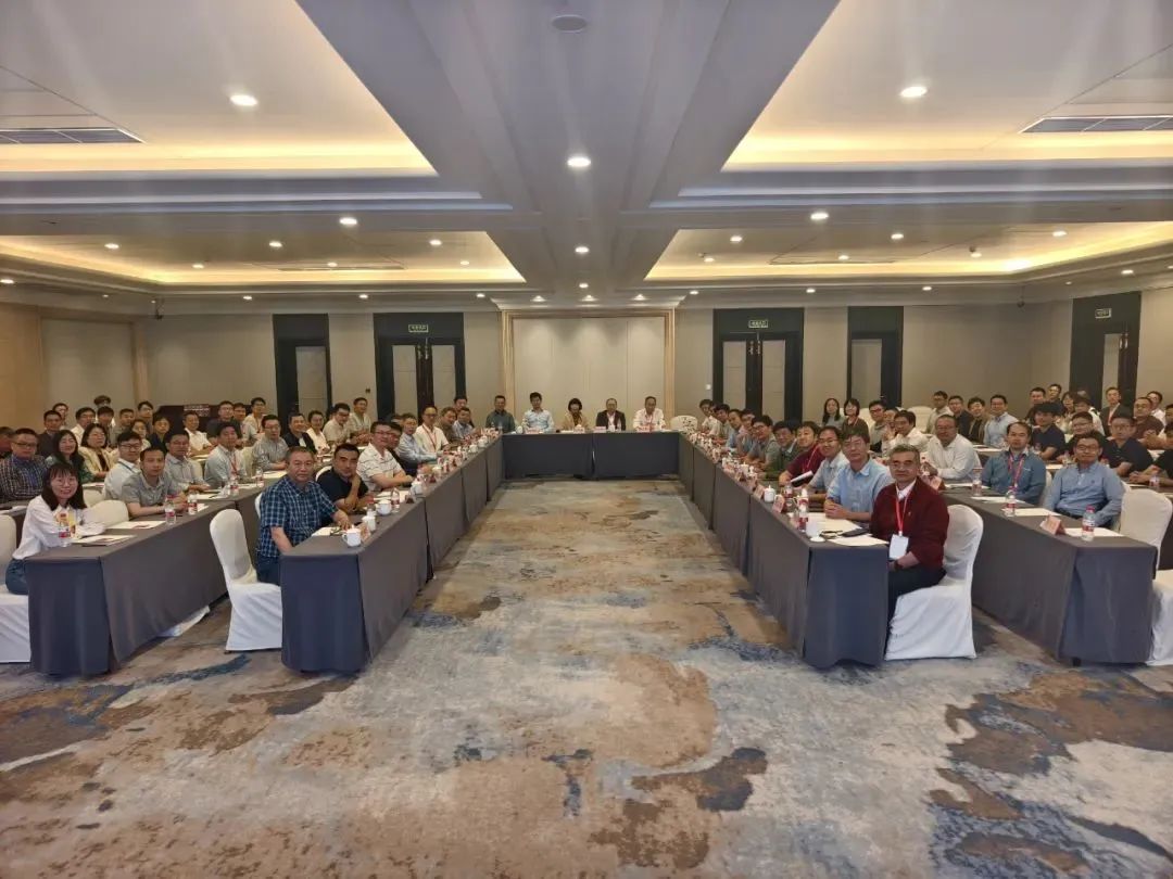 _19届上海家具展览会圆满落幕_表示精彩落幕的诗句