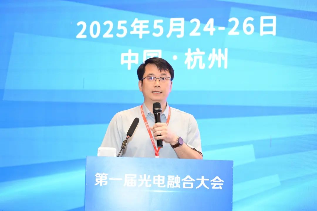 _19届上海家具展览会圆满落幕_表示精彩落幕的诗句